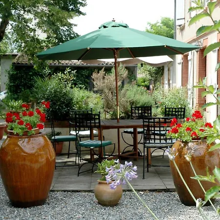 D'hotes Les Douves 3*